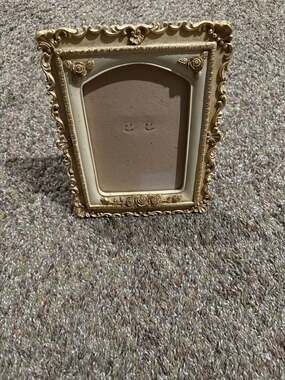 Vintage Style Ornate Resin Picture Frame with Rose Details and Gold Patina